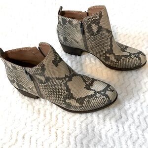 Lucky Brand Basel Snake Block Low Heel Fashion Zipper Ankle Booties